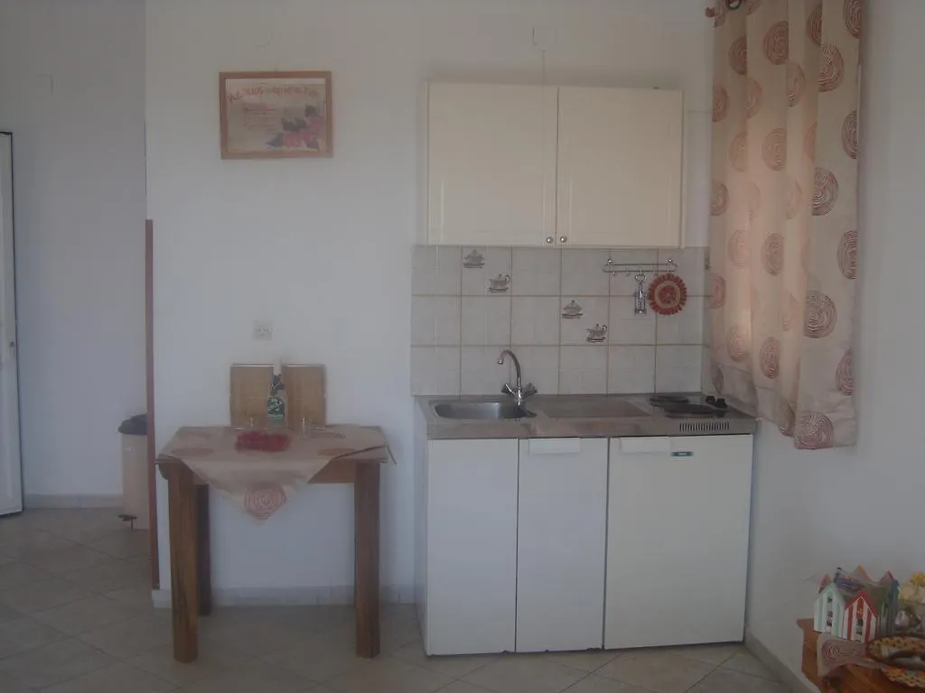 Apartment Elpida Studio Trapezaki